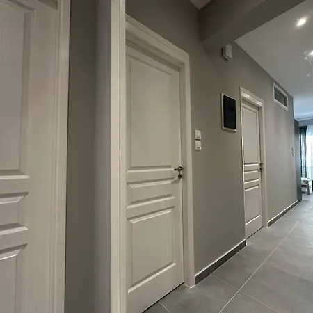 Marble Chic Getaway 1bd In Koukaki Athens