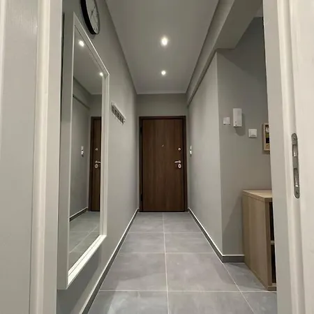 Marble Chic Getaway 1bd In Koukaki